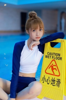 动漫人物开襟衣服网站